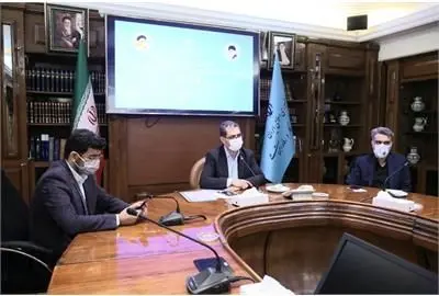 نقش روابط عمومی تعیین کننده است، مکمل نیست
