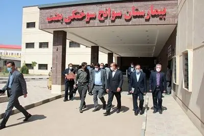 اهدای یک دستگاه اکسیژن ساز به بیمارستان بعثت همدان از سوی بانک رفاه کارگران
