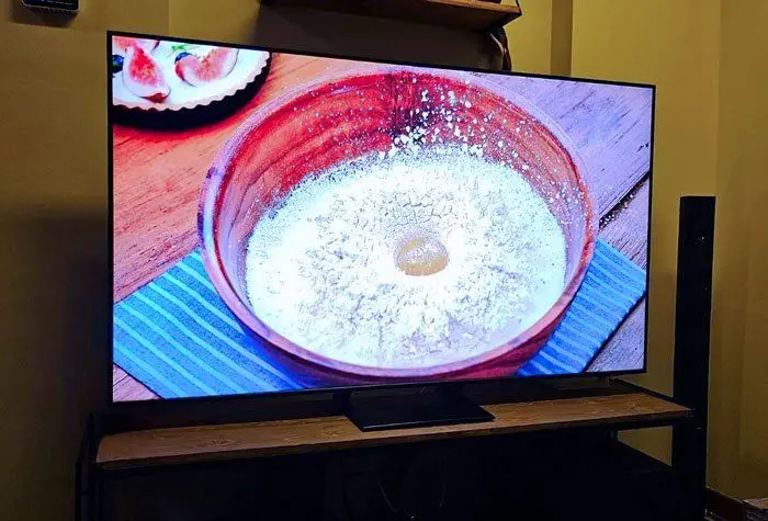 برای رفع مشکل خاموش و روشن شدن تلویزیون چکار کنیم؟