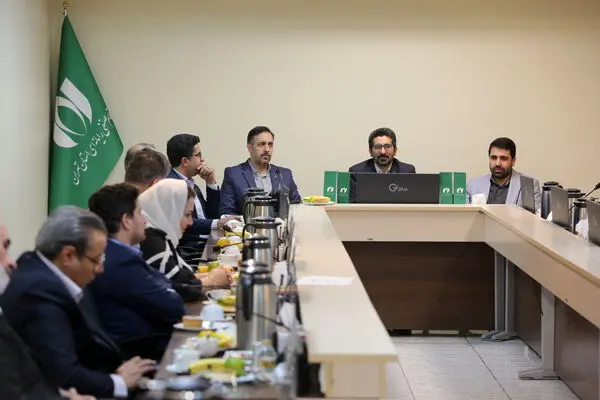 صنعت بدون صادرات راکد می شود/ تاکید بر همکاری نصر تهران در تدوین سند برنامه هفتم توسعه