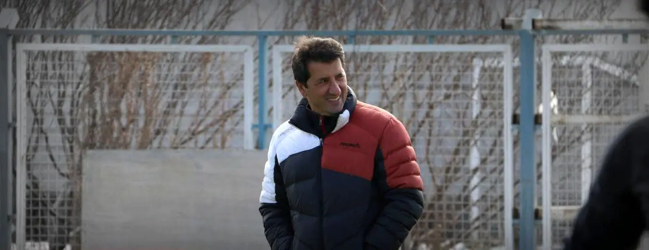 تراکتور وابسته به یک بازیکن نبوده است/به موفقیت کنستانت یقین دارم