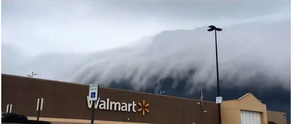 
مشاهده ابرهای عجیب در آسمان + عکس
