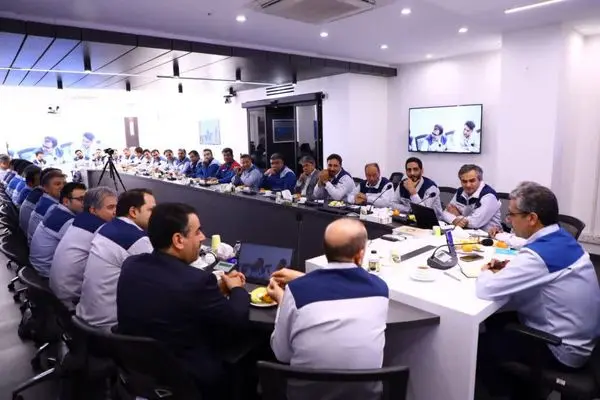 تولید پایدار،تداوم توسعه،افزایش بهره وری و کار تیمی

