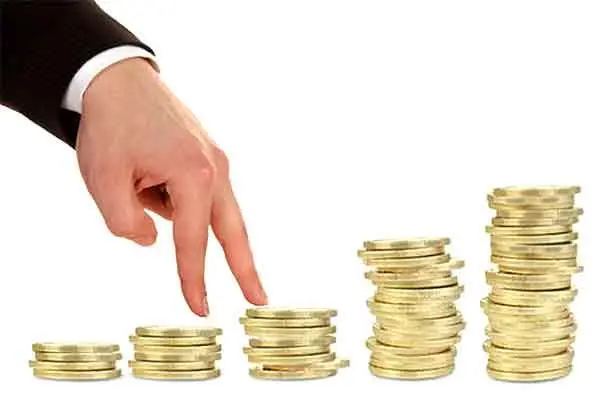 تورم پشتپرده گرانیها نشسته است