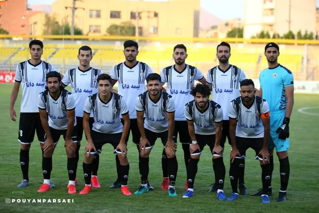 بازی تیم نفت مسجدسلیمان و پرسپولیس، امروز ساعت ۱۶ و ۳۵ دقیقه 

