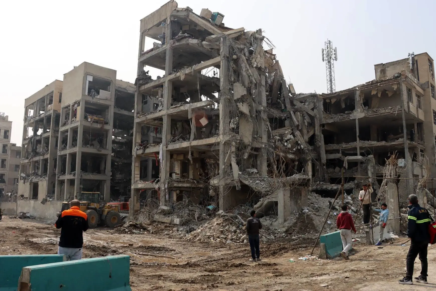 خیز بزرگ شهری برای نوسازی خانه‌های آسیب‌دیده منطقه ۴ در جنگ رمضان