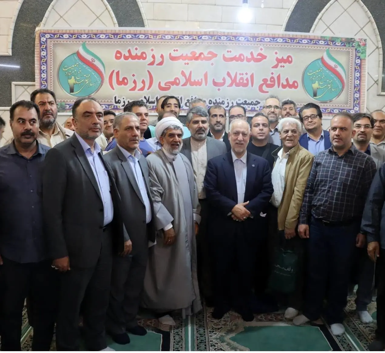 میزهای خدمت منطقه ۴، پلی میان مردم و مسئولان در دل مساجد

