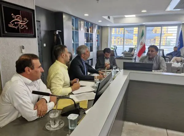 دیدار معاونت مالی و اقتصادی فروشگاه‌های زنجیره‌ای رفاه با معاونت مالی شهرداری شیراز