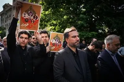 حضور مدیرعامل، مدیران و کارکنان شرکت عملیات غیرصنعتی پازارگاد در مراسم تشییع شهدای خدمت