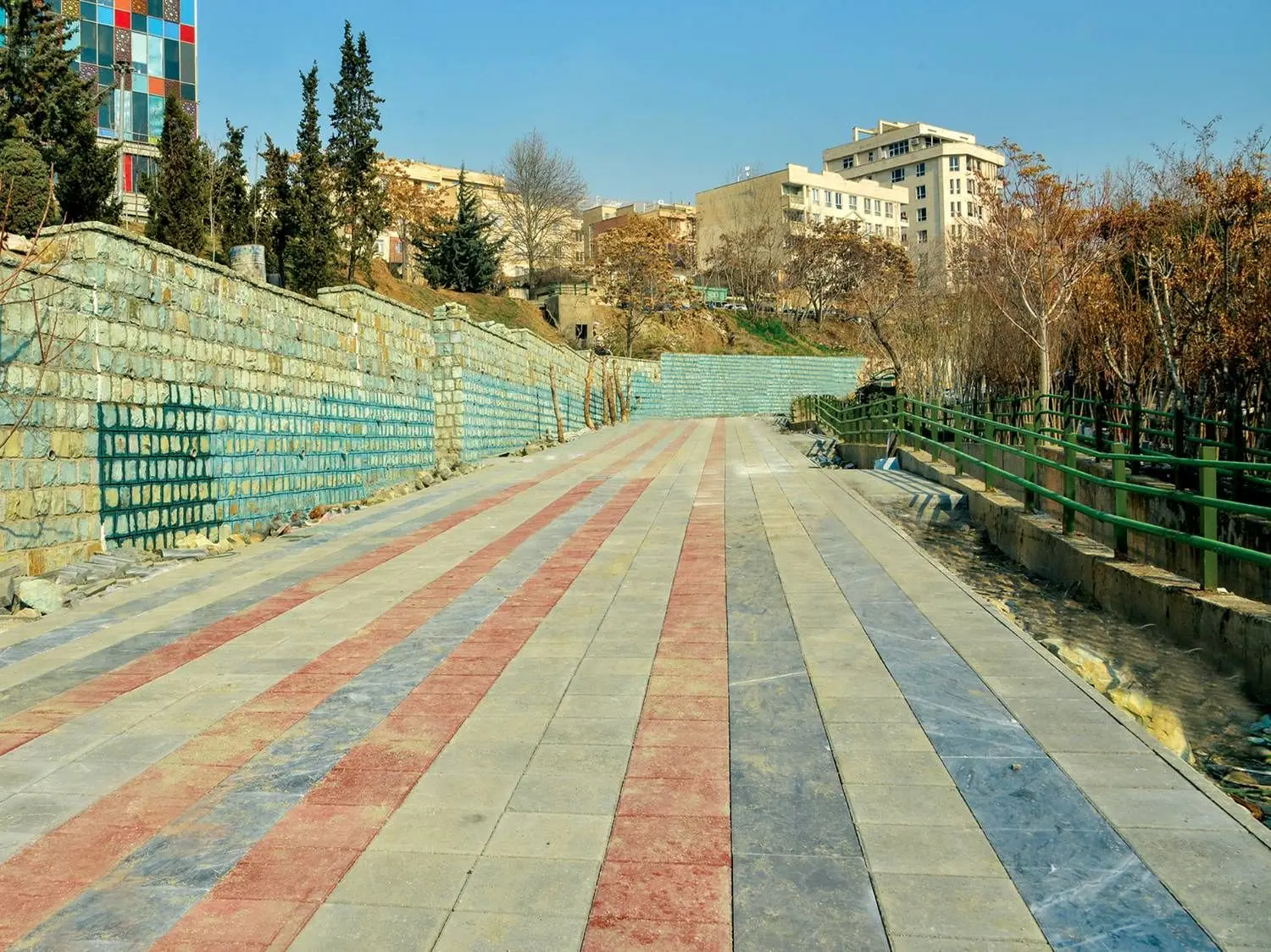  فاز اول پیاده راه تفرجگاه خرگوش دره به اتمام رسید