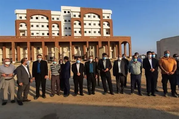 بیمارستان 160 تخت خوابی آبادان در سریعترین زمان ممکن به بهرهبرداری میرسد