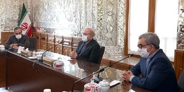 مردم در شرایط کنونی خواستار حل مشکلات هستند