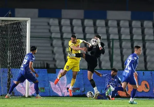 اعتراض فجرسپاسی به داوری دیدار با استقلال