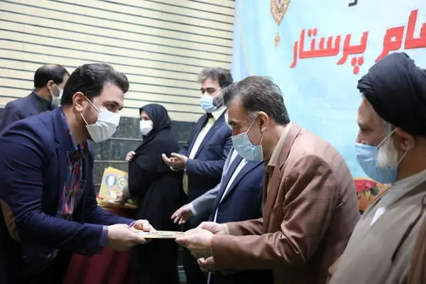 جشن هفته پرستار در دانشگاه علوم پزشکی قم برگزار شد