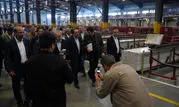 بازدید وزیر صنعت، معدن و تجارت از گروه تولیدی تجهیزات ساختمانی
