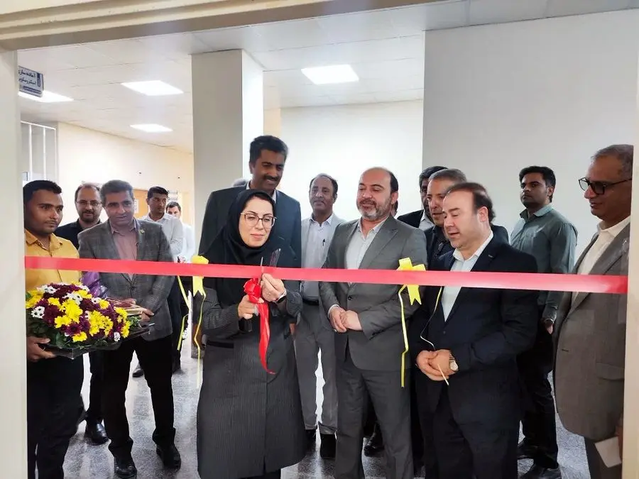  رونمایی از تجهیزات آزمایشگاه مواد و متالورژی دانشگاه هرمزگان

