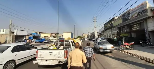 اجرای طرح ضربتی رفع و جمع آوری سد معبر در معابر نواحی پنجگانه منطقه 19