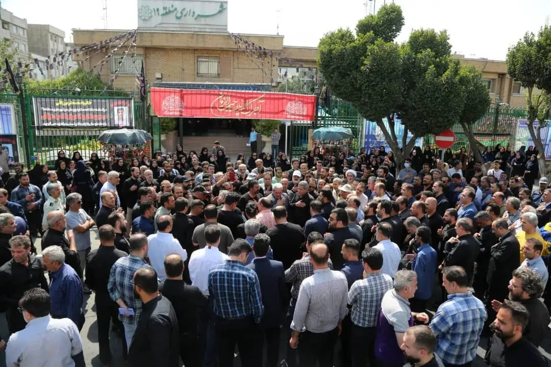 تشییع و تدفین با شکوه پیکر مطهر دو تن از خادمان شهر در منطقه 19