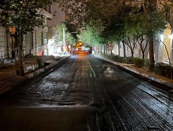 8 هزار تن آسفالت در معابر شهری منطقه یک پخش شد
