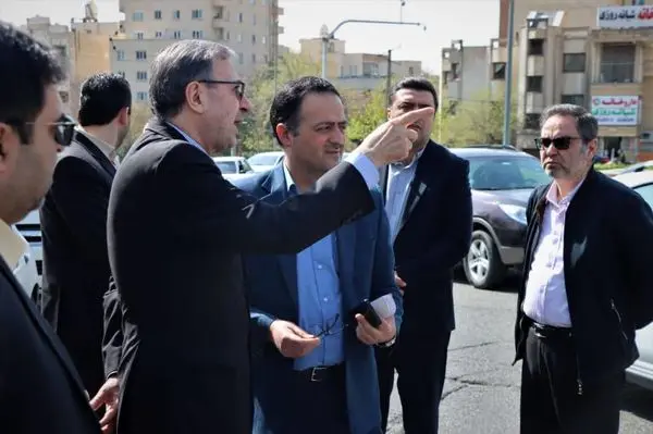 مدیرعامل سازمان حمل و نقل و ترافیک شهرتهران از پروژه‌های حمل و نقل و ترافیکی شهرداری منطقه یک بازدید کرد
