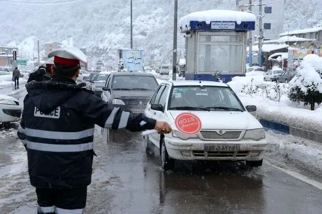 برف و باران در جاده‌های ۲۰ استان کشور