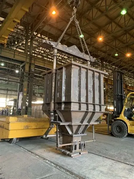 ساخت مکانیسم شارژ هوپر گلوله آسیاب واحد گندلهسازی در کارگاه اسکلت فلزی فولاد مبارکه