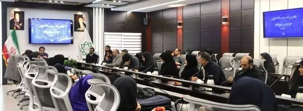 نظرسنجی از شهروندان توسط سفیران طرح من شهردارم در منطقه ۳ رسما آغاز شد