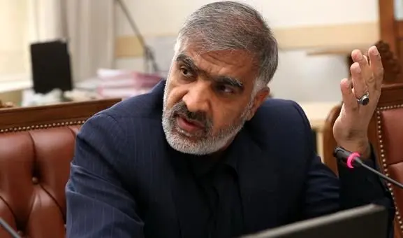 نوک تحریم های جدید آمریکا نفت است