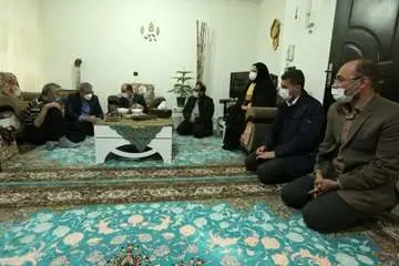 خدمت به خانواده شهدا و ایثارگران برای تمام مسئولان توفیق الهی است