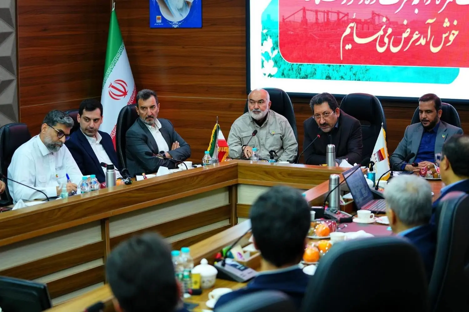 عزم دولت برای پشتیبانی همه‌جانبه از صنعت؛ گمرک، بیمه و مالیات در خدمت تولید پایدار