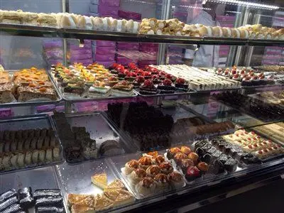 
گز و شیرینی در اصفهان گران نشد
