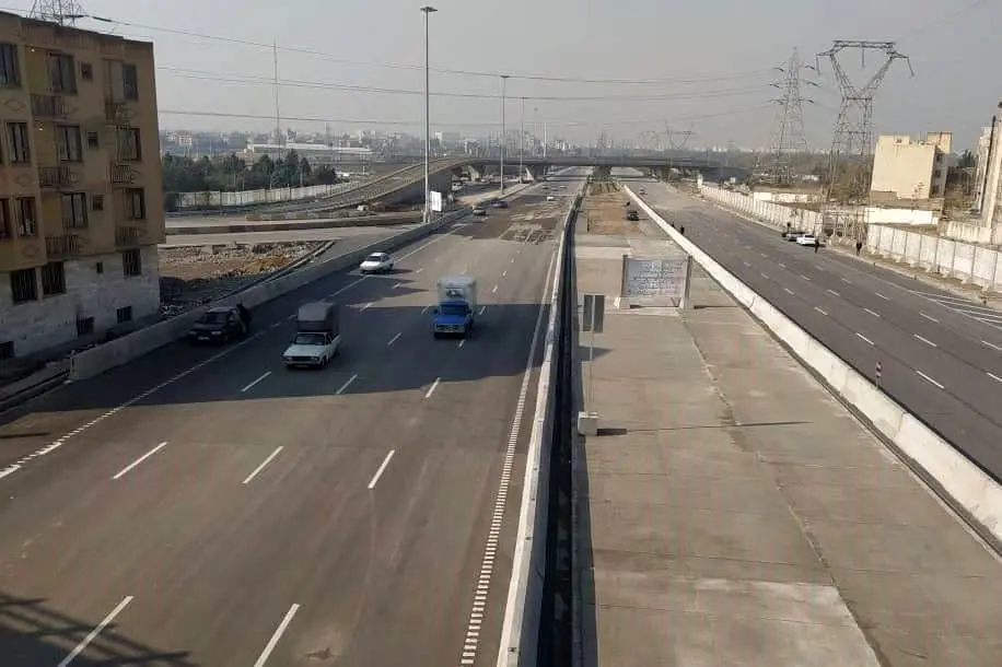 بزرگراه شهید نجفی رستگار از دشوارترین پروژه های عمرانی به لحاظ مواجهه با تاسیسات شهری بوده است

