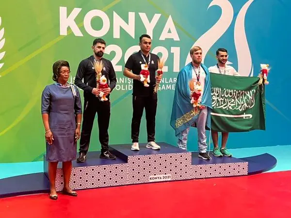 هدایی طلایی شد/ نقره به عالمیان رسید