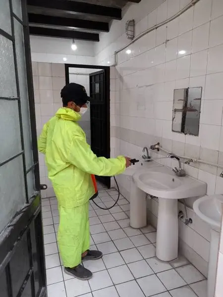 ضدعفونی بیش از 840  چشمه سرویس بهداشتی منطقه 4