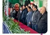 حضور پرشور کارکنان پتروشیمی زاگرس در راهپیمایی ۲۲ بهمن

