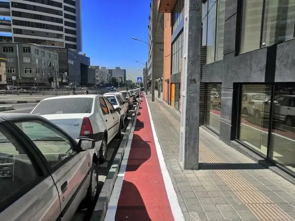 2کیلومتر مسیر دوچرخه سواری در منطقه9

