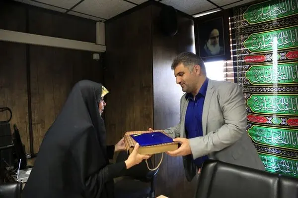 تقدیر شهردار منطقه 10 از دبیران کانون های سالمندان محلات