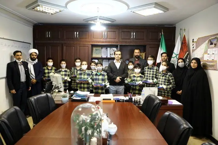 شهرداری منطقه ۱۳ میزبان جمعی از کودکان شد