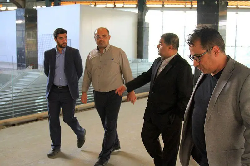 
بازدید رئیس کمیته بودجه و نظارت مالی شورا از پایانه جدید شرق
