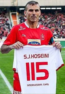 بازی خداحافظی حق یک ستاره فوتبال است