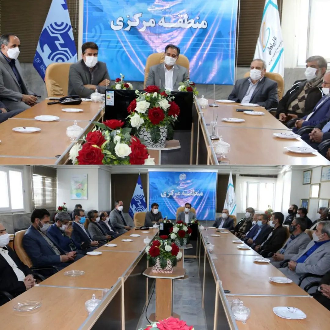 ازهمکاران بازنشسته مدیریت مرکز استان تقدیر شد