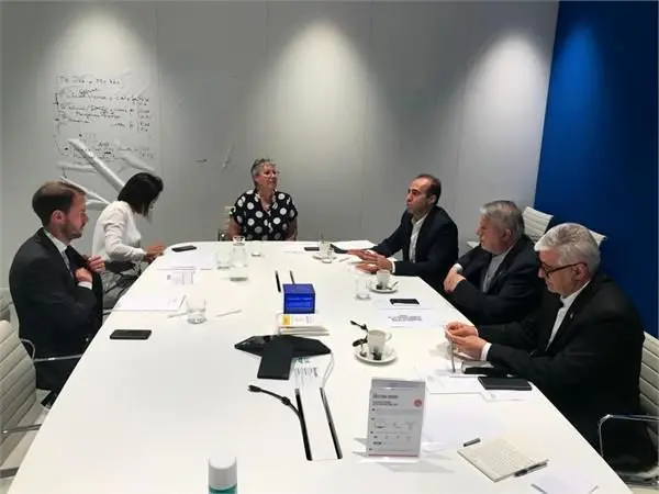 ​دیدار سجادی و صالحی امیری با مدیرکل فدراسیون جهانی دوچرخه سواری