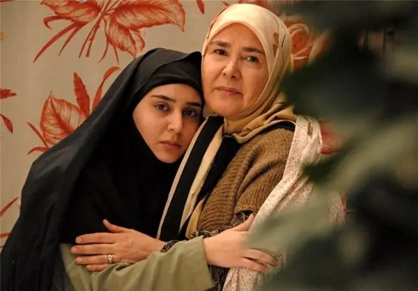 نگاه «سینمای ایرانی» هیسپان تیوی به «خانهای کنار ابرها»