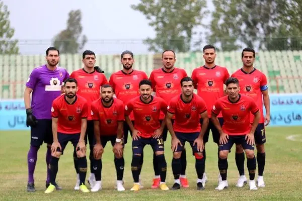 غایبان نساجی در دیدار با استقلال