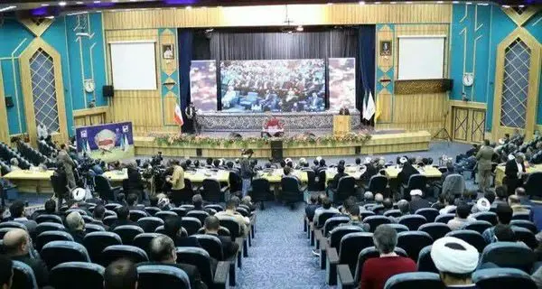 کسب رتبه اول کشوری توسط توزیع برق استان مرکزی در چهاردهمین دوره مسابقات قرآنی وزارت نیرو