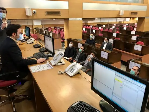 آغاز مراسم عرضه نخستین ملک وزارت دفاع در بورس کالای ایران

