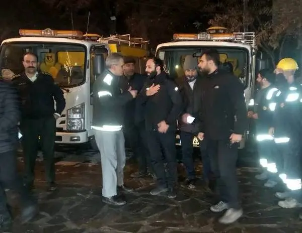 قطع انشعابات برق غیرمجاز در محور کوهنوردی دربند

