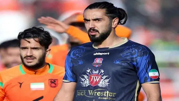 روایت بازیکن نساجی از پرتاب تیغ موکتبری به صورتش