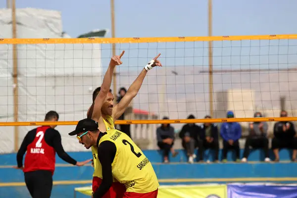 سنگ آهن قهرمان لیگ برتر والیبال ساحلی شد