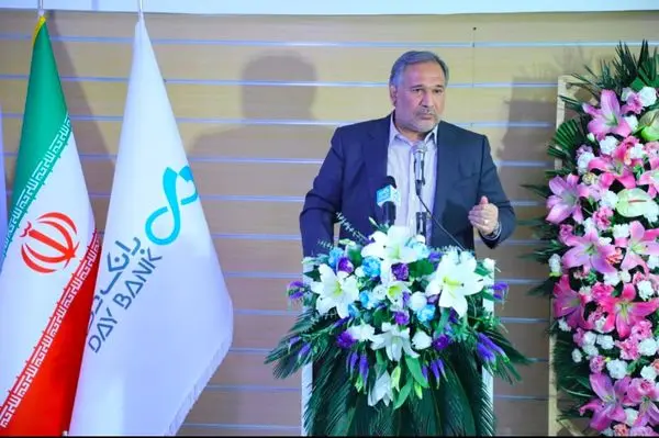 یکی از مسئولیتهای اجتماعی بانک دی خدمترسانی به خانواده شهدا است